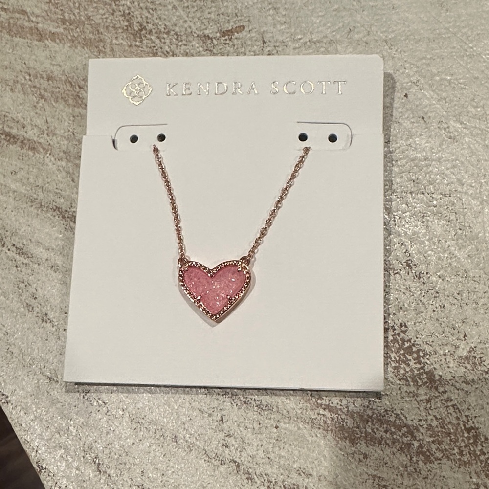 Kendra Scott Rose Gold Heart Necklace